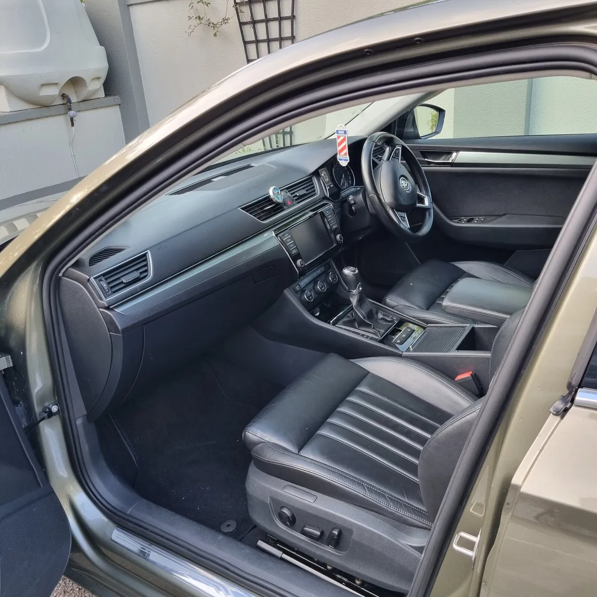 Skoda Superb 2016 - Image 2