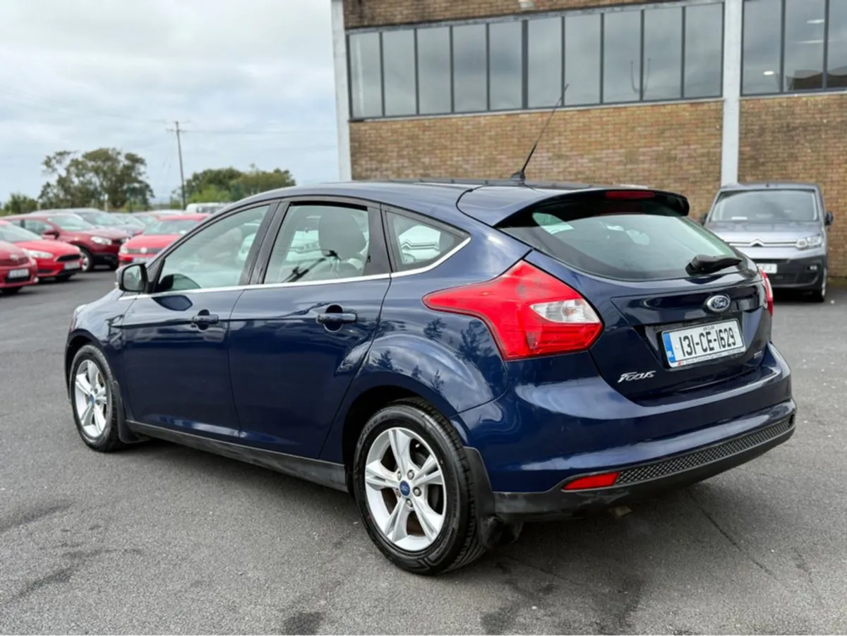 Ford Focus 1.6 Tdci Zetec 113BHP 5DR - Image 4