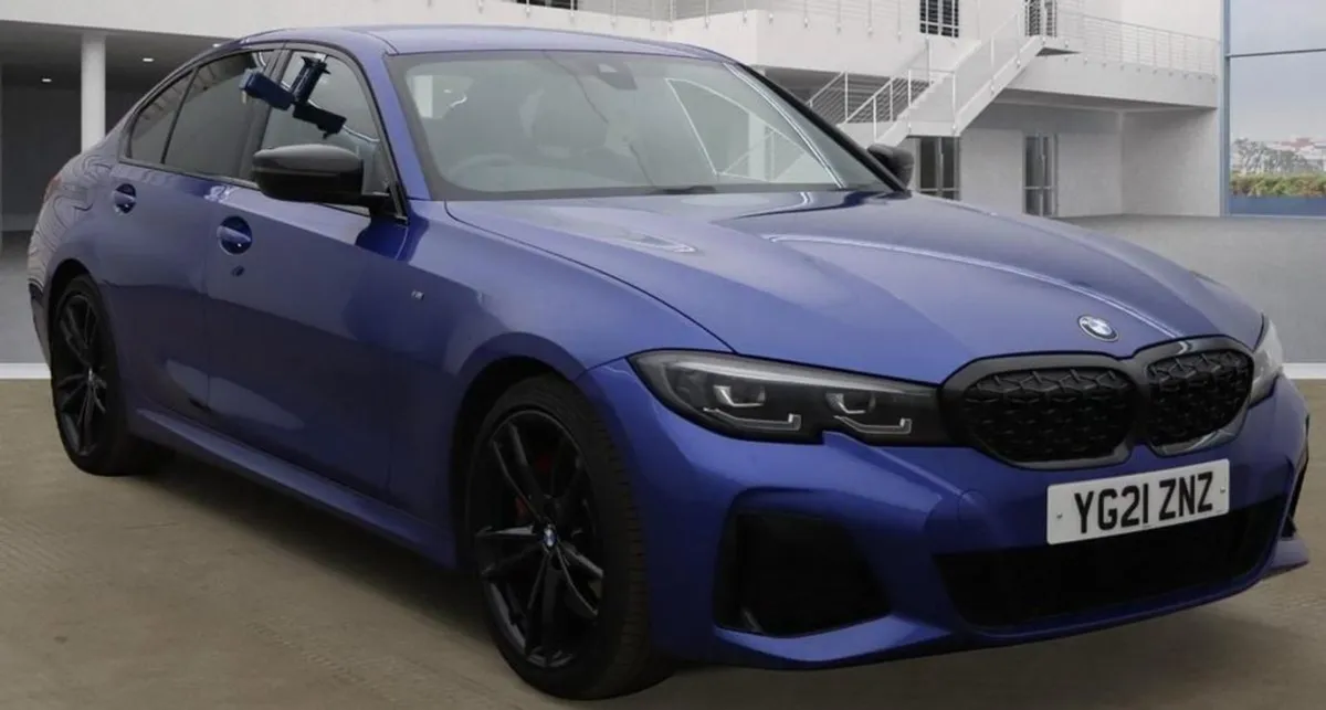 BMW 3 Series 3.0 M340d MHT Saloon 4dr Diesel Auto - Image 1