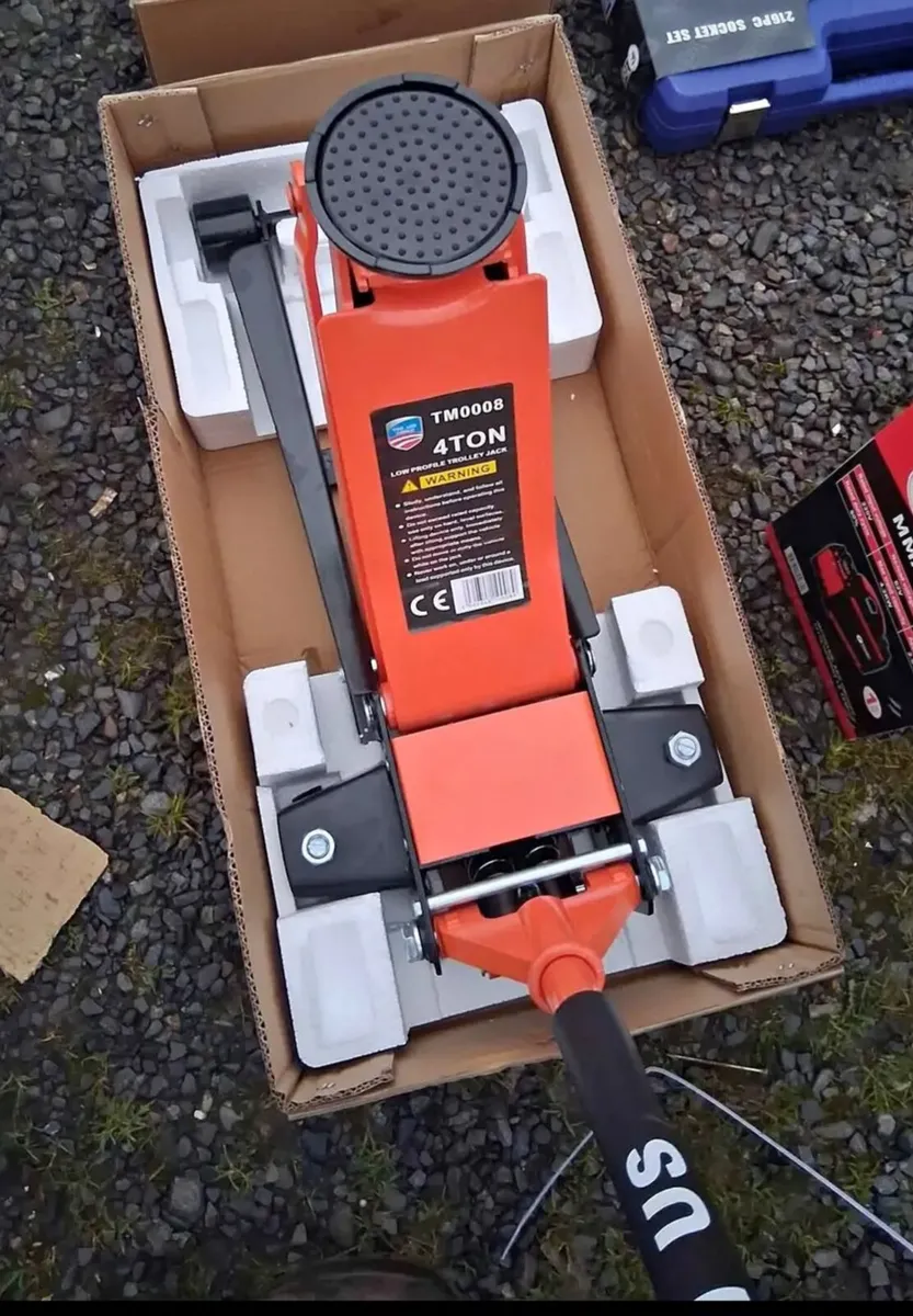 New 4toone low profile trolly jacks - Image 2