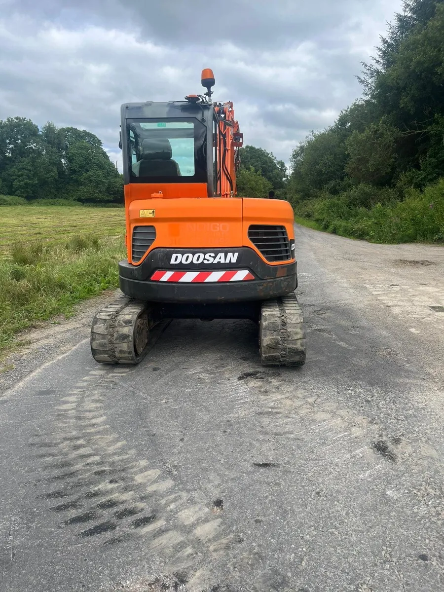 2016 Doosan DX 62R - Image 2