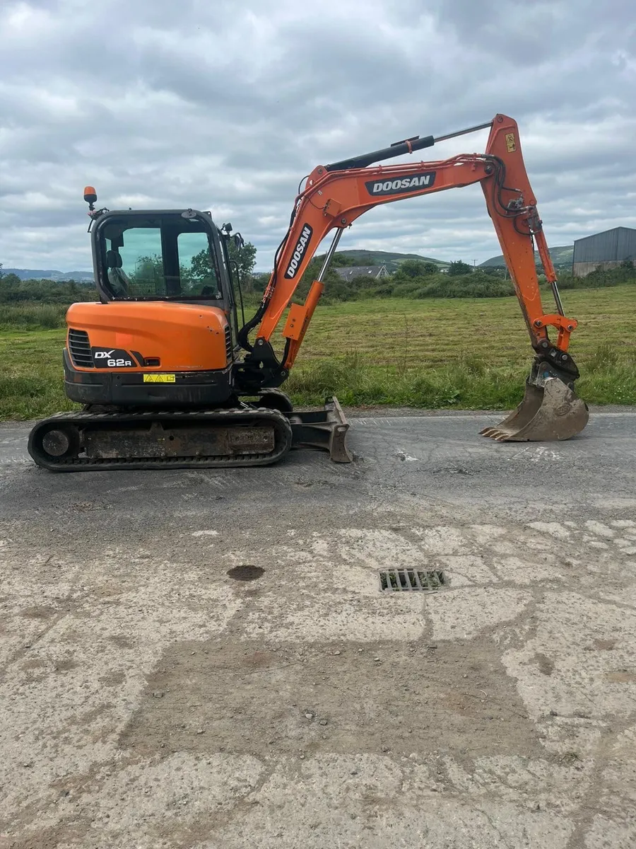 2016 Doosan DX 62R - Image 1