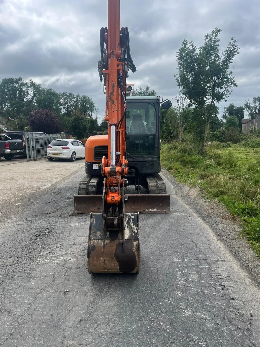 2016 Doosan DX 62R - Image 3
