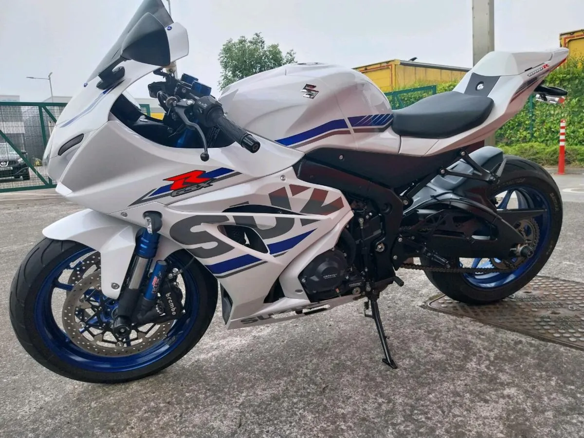 Suzuki gsxr 1000 R - Image 1