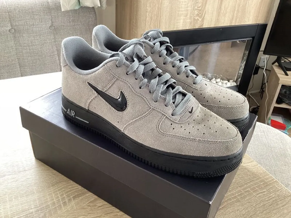 Nike Air Force 1 Trainers - Image 1