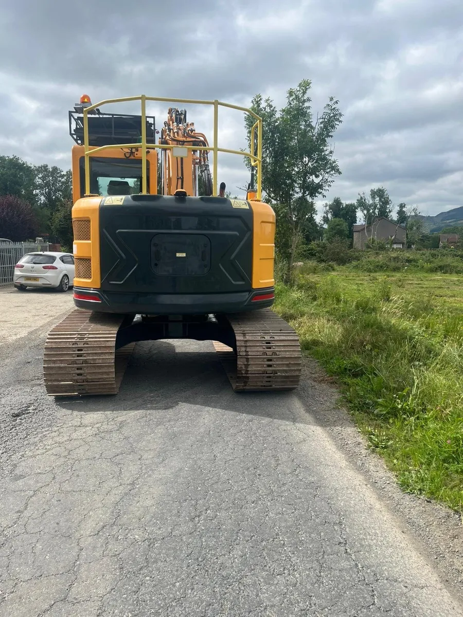 Hyundai HX130 - Image 3