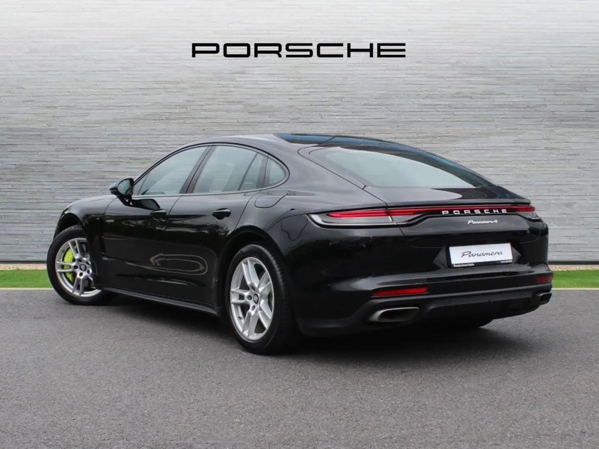 Porsche Panamera Panamera 4 E-hybrid - Image 3