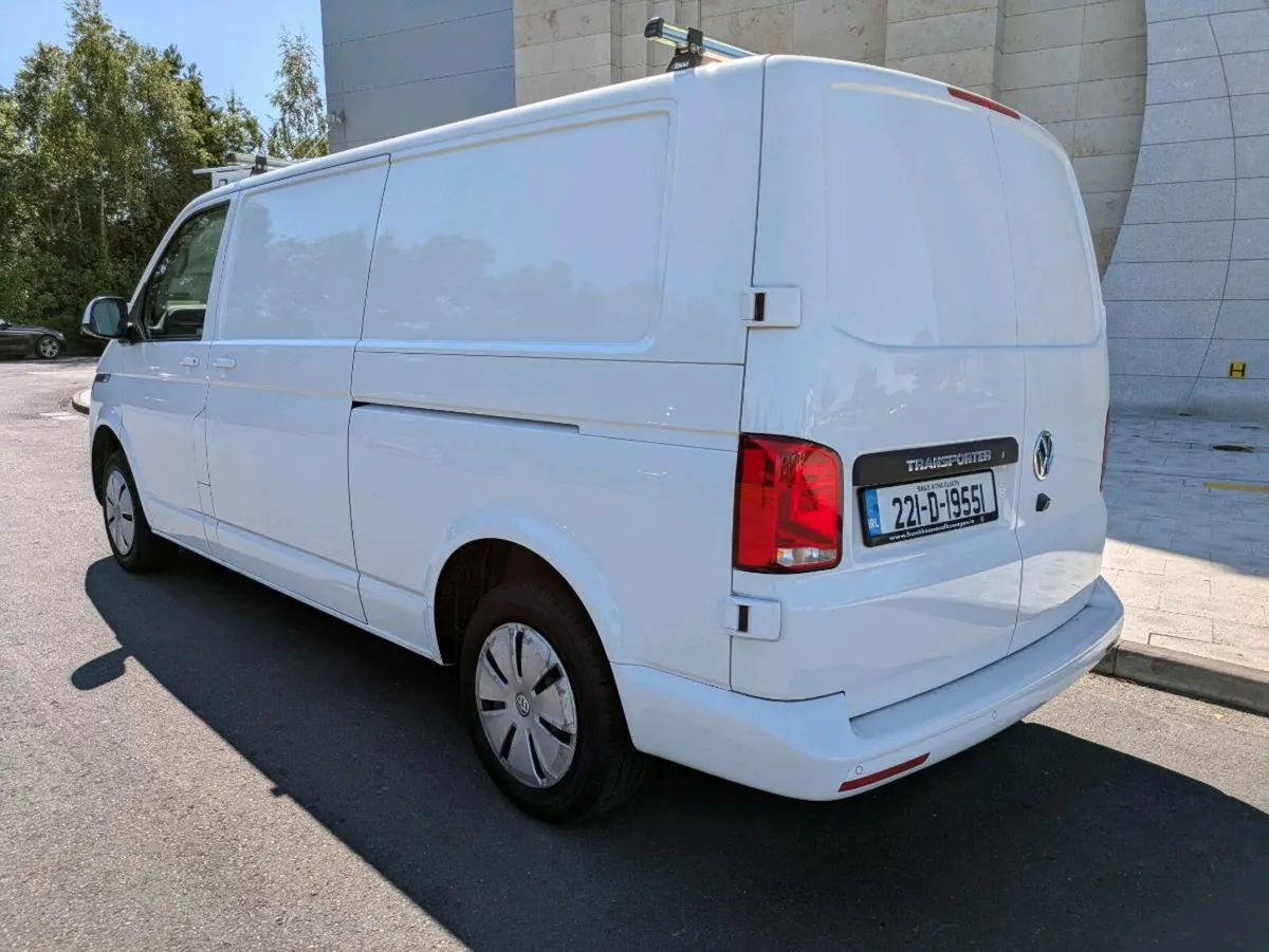 2022 Volkswagen Transporter swb trendline 110hp - Image 2