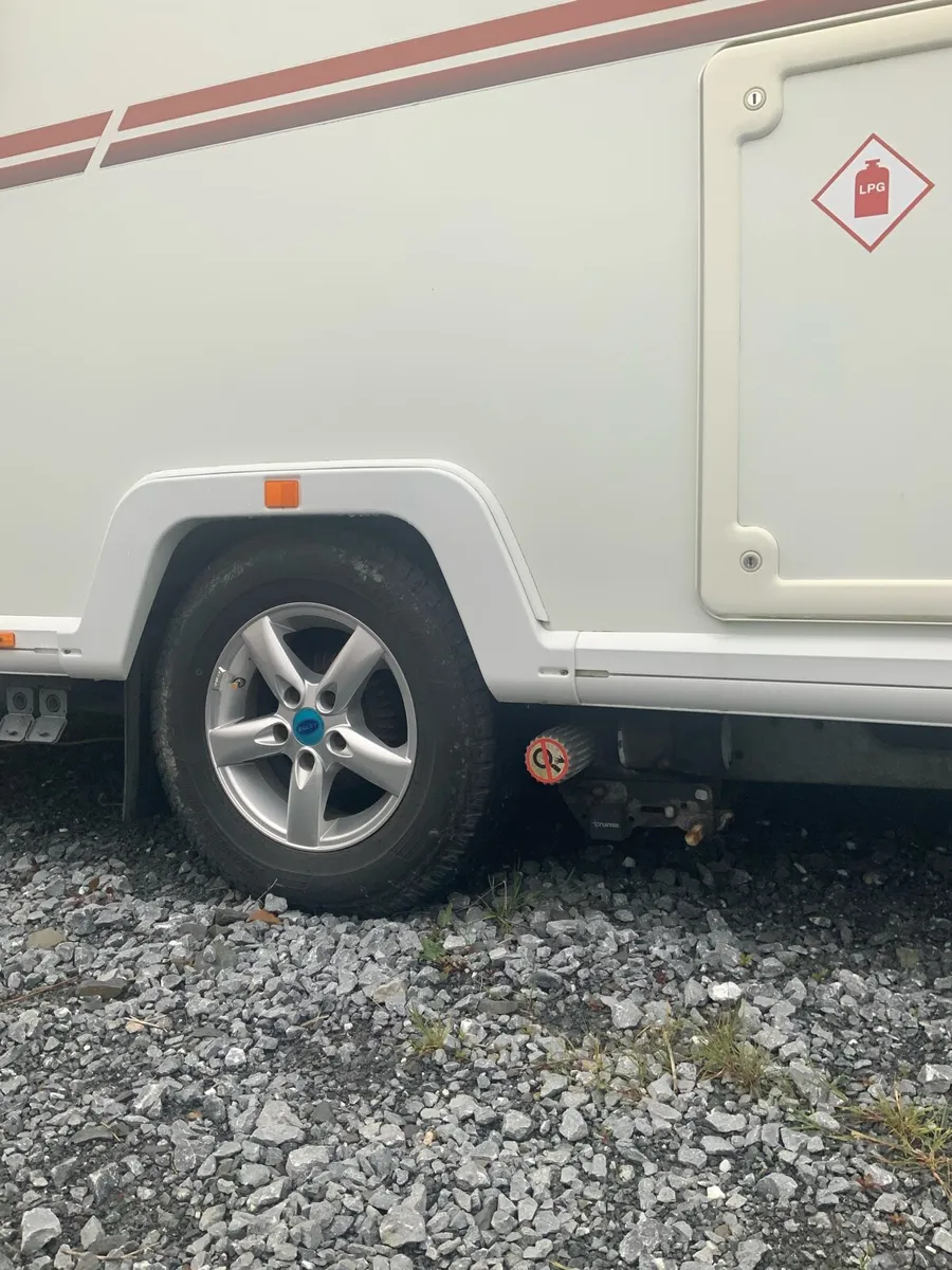 Bailey Unicorn Vigo with Awning - Image 4