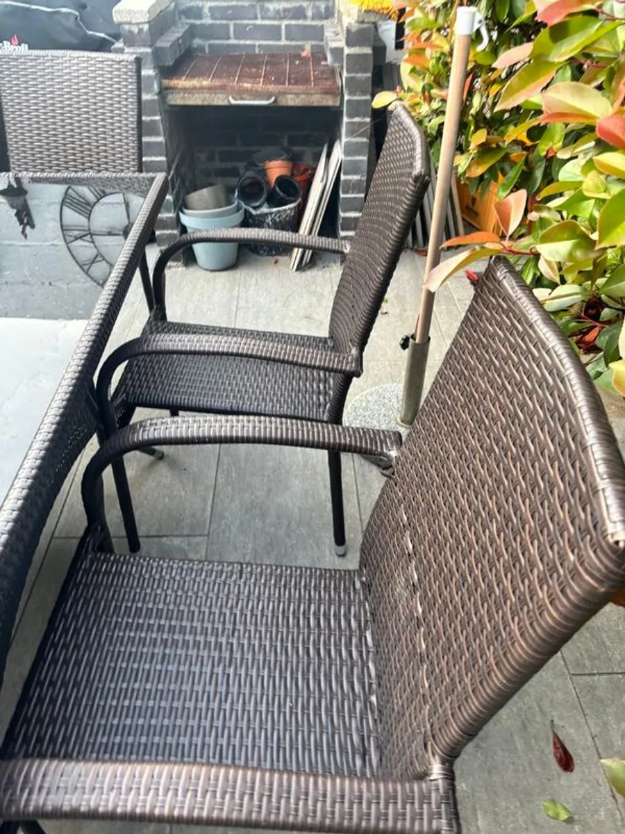 Patio Table and Chairs - Image 4