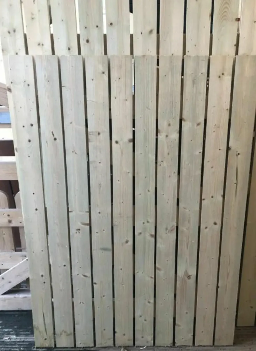 Lisduff Timber Side Gate's - Image 1