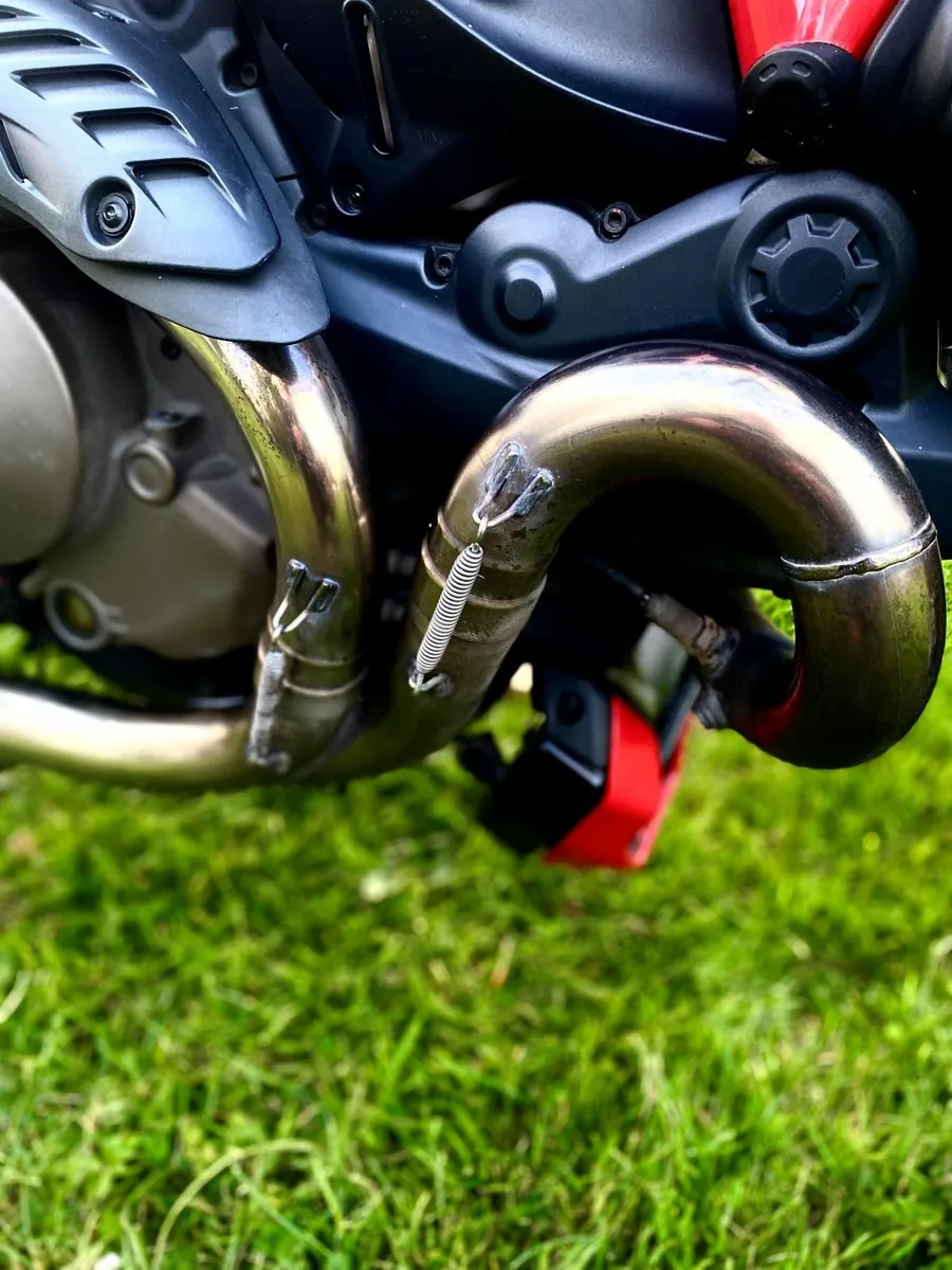 Immaculate Ducati Monster 1200S *lots of extras* - Image 3