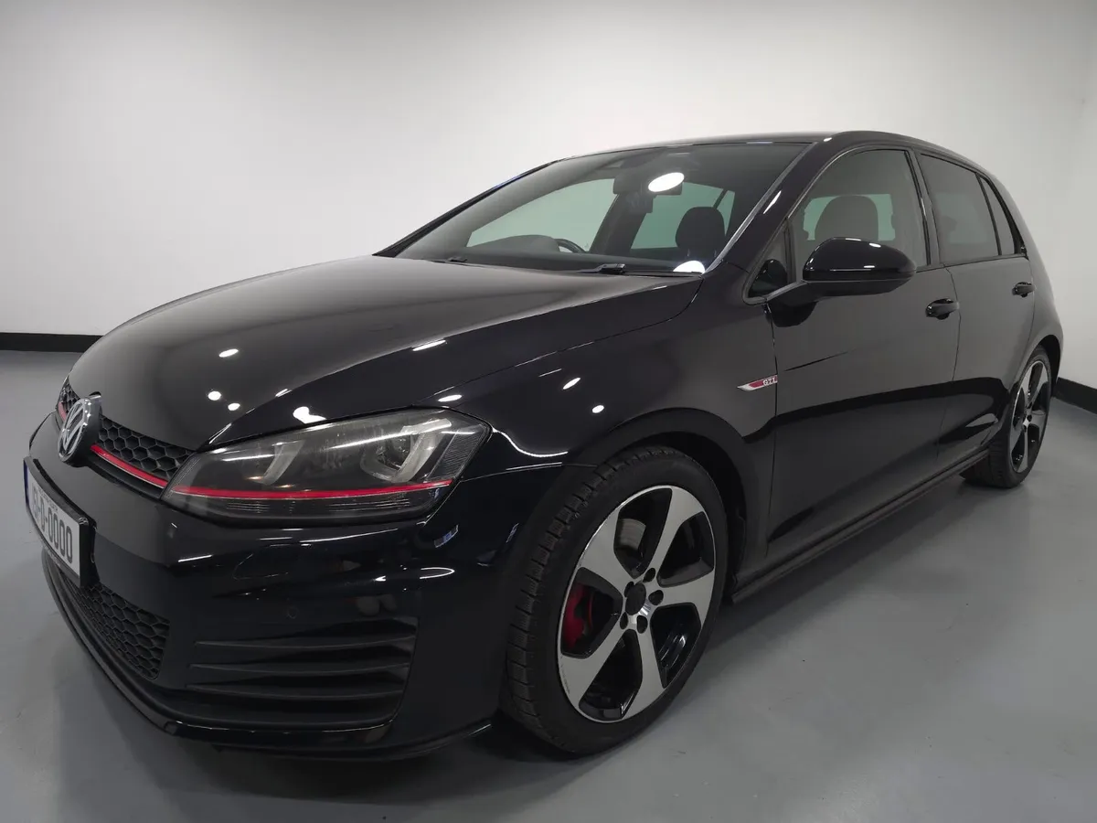 Volkswagen Golf GTI 2.0 TSI DSG - Image 3