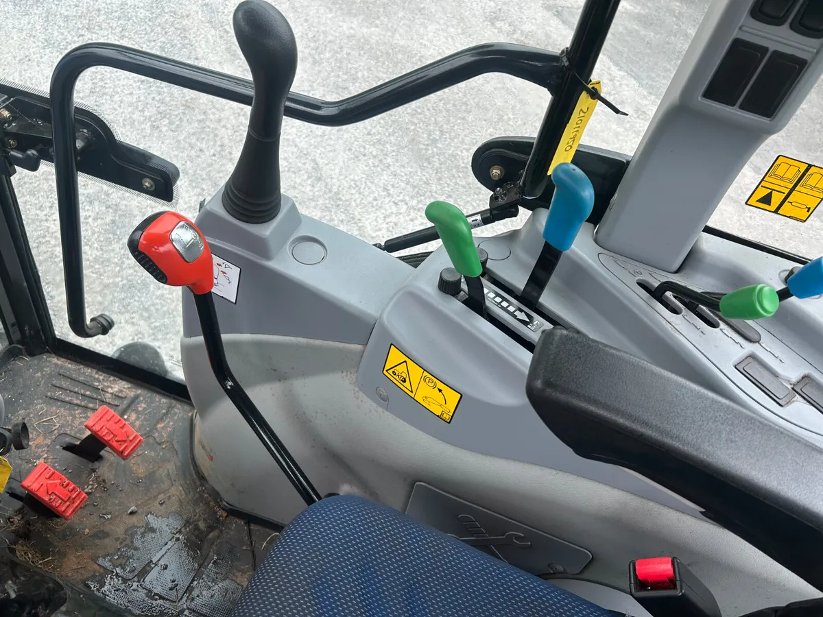 2018 New Holland Boomer 40 - Image 4
