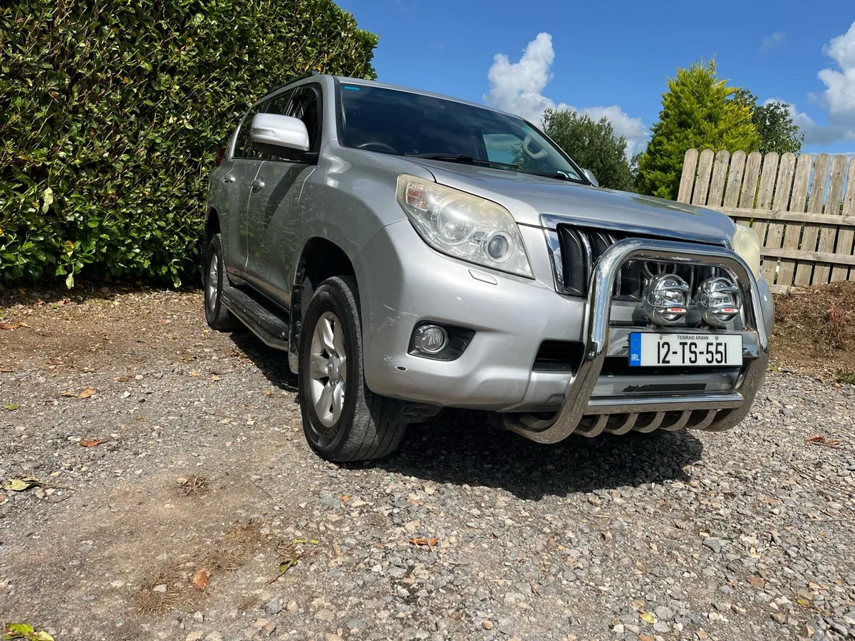 2012 Toyota Land cruiser - Image 3