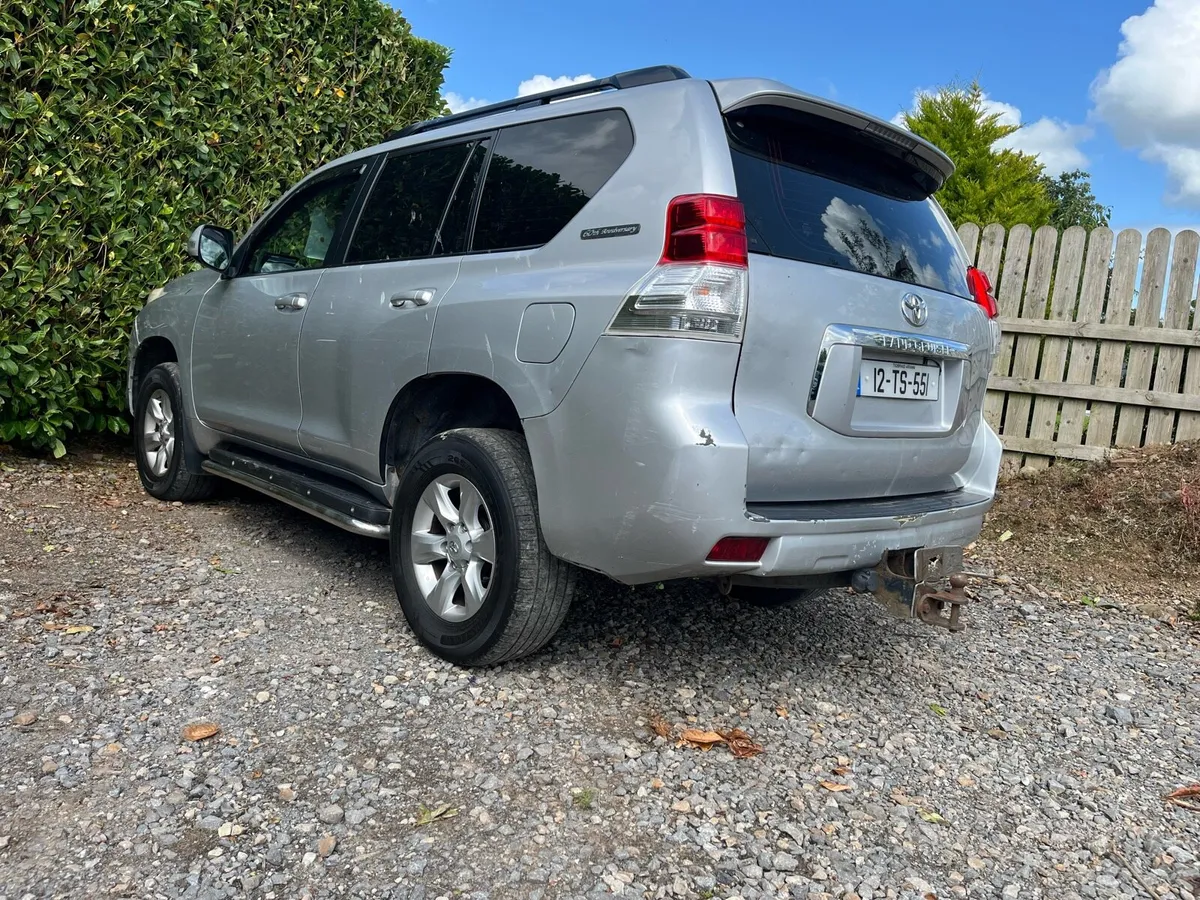 2012 Toyota Land cruiser - Image 2