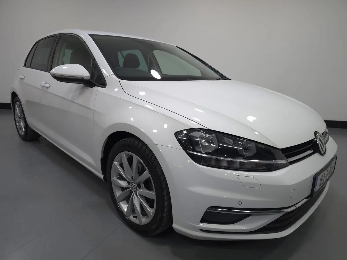 Volkswagen Golf Highline 1.6 TDI - Image 1