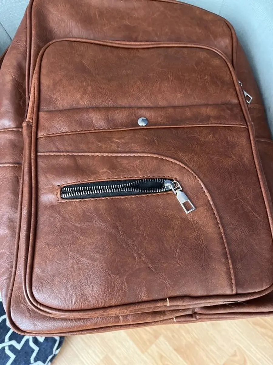Beautiful Tan leather haversack/Laptop Bag - Image 1