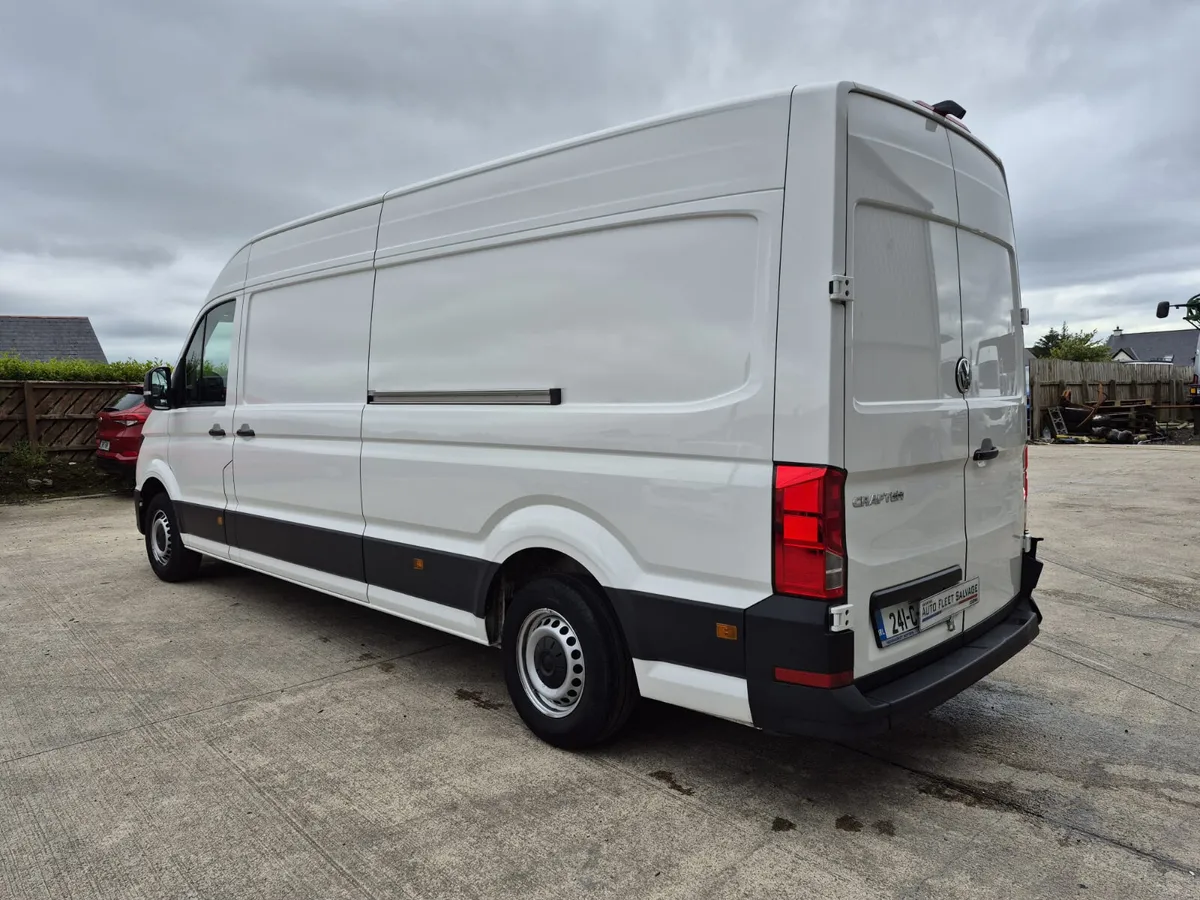 241 VW CRAFTER 2.0 TDI 140 BHP LWB - Image 4