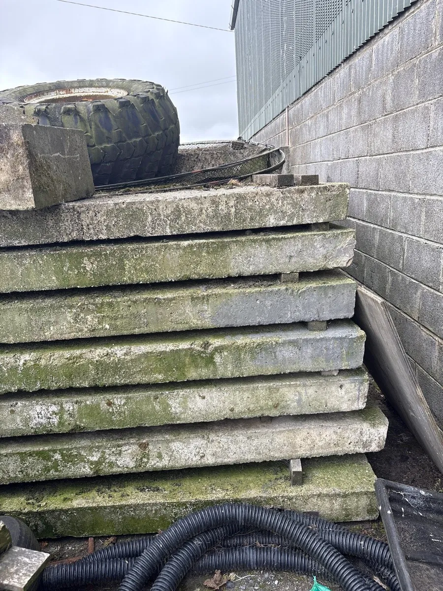 Concrete slabs - Image 1