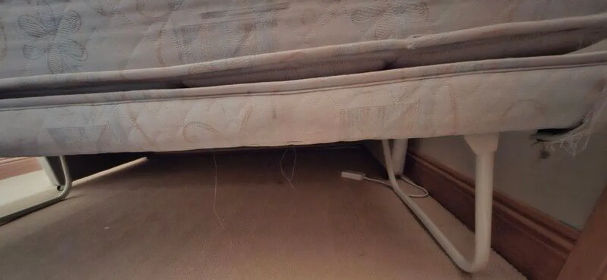 Single/Double divan beds for friends or siblings - Image 2