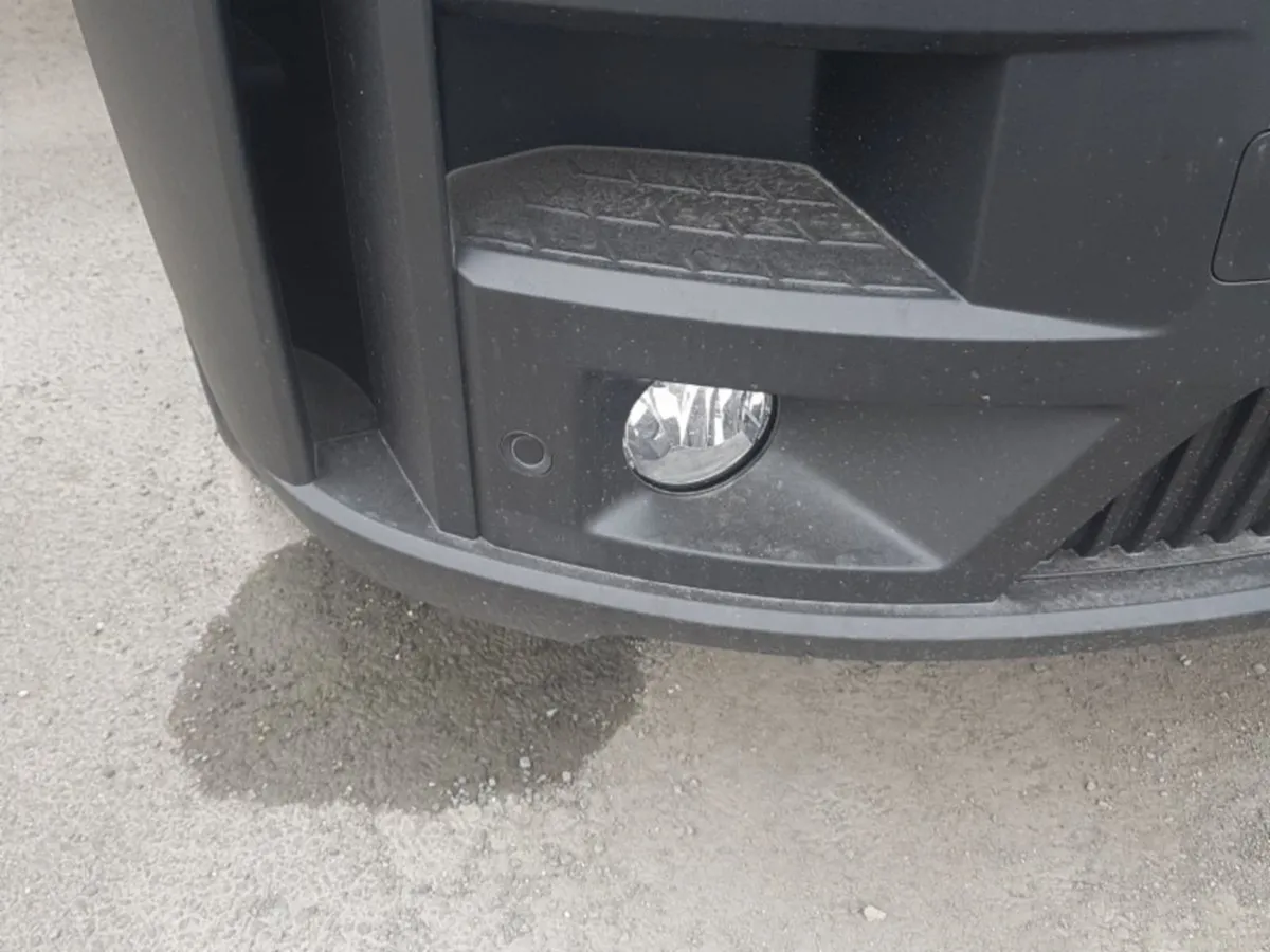 Renault Master 170BHP Extra EX VAT Price Displayed - Image 4