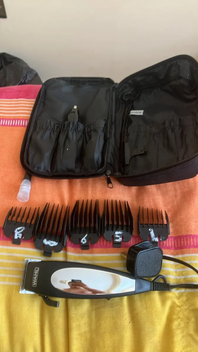 Wahl electric razor and nose hair trimmer. - Image 4