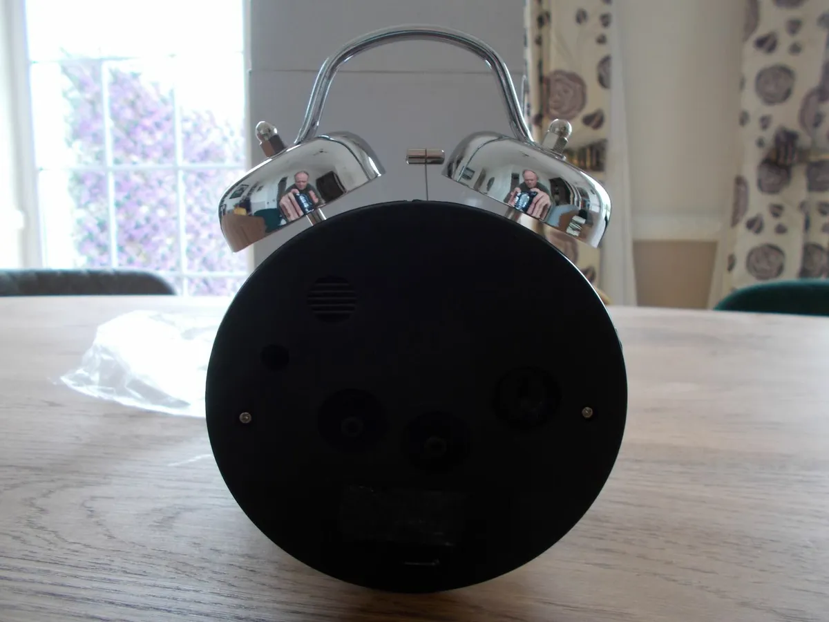 Vintage Retro Chrome Twin Bells Alarm Clock - Image 2
