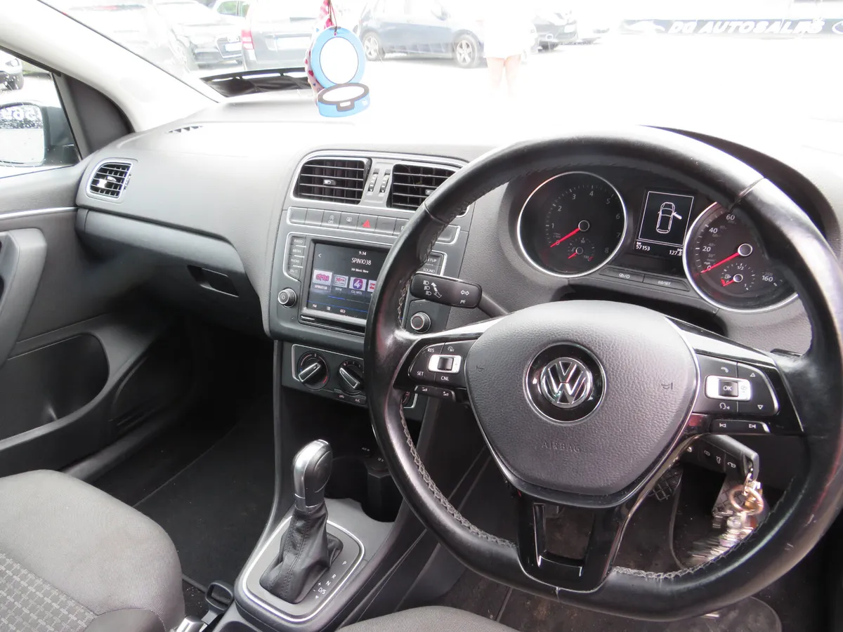 Volkswagen Polo 2016 3DR AUTOMATIC - Image 2