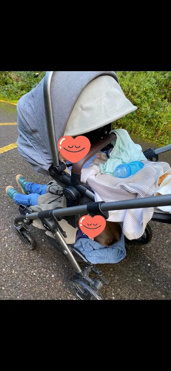 Silver Cross Wave Pram – Granite - Image 2