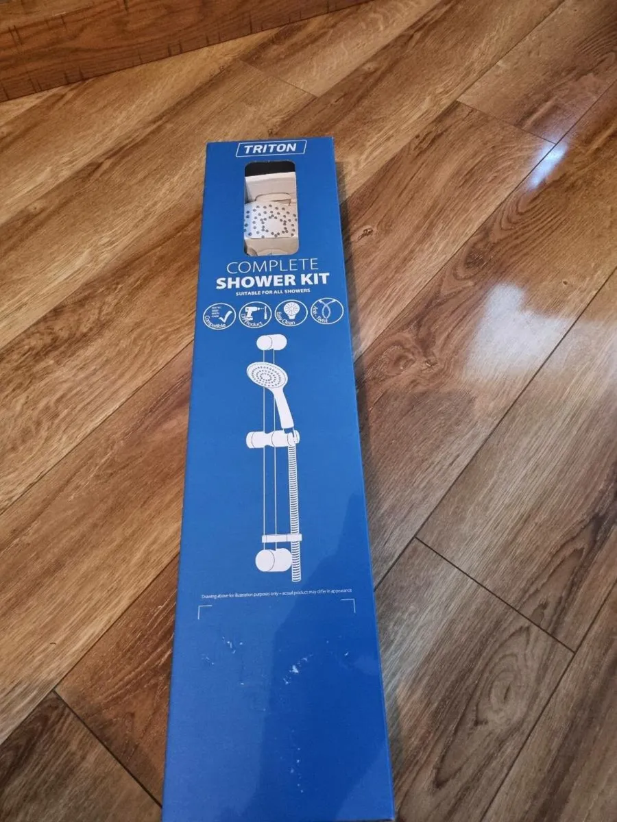 Triton shower head and riser - Image 1
