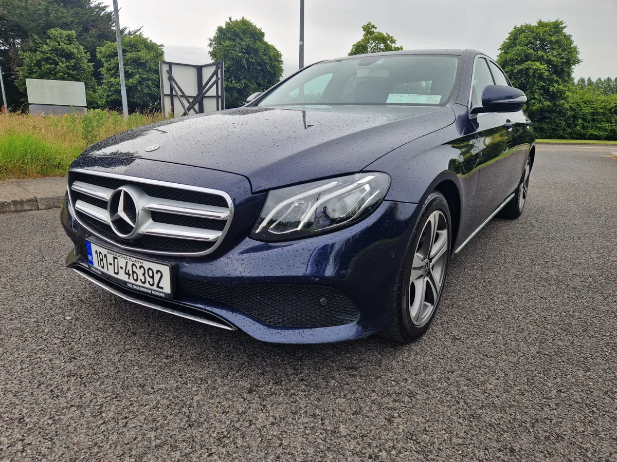 Mercedes E-Class, AUTO ,LOW KMS , WARRANTY ,SUPERB - Image 4