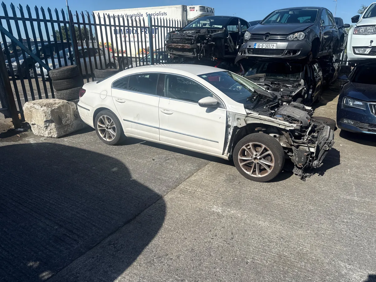 2014 VW PASSAT CC BREAKING - Image 1