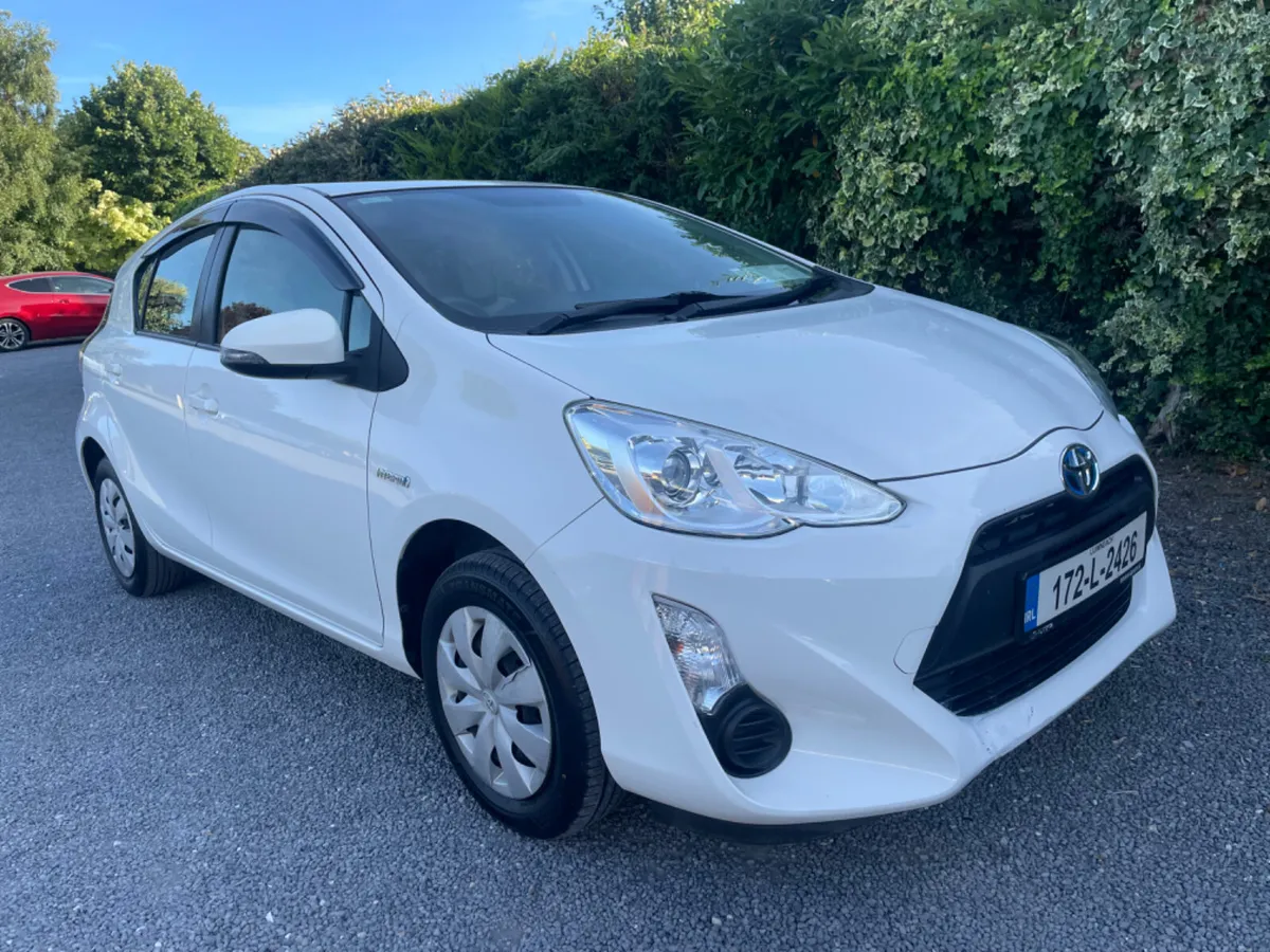 Toyota Aqua 2017 Hybrid - Image 2