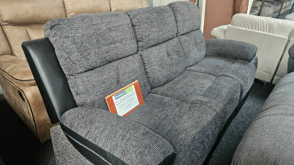 Sofa showroom clearance - Image 1