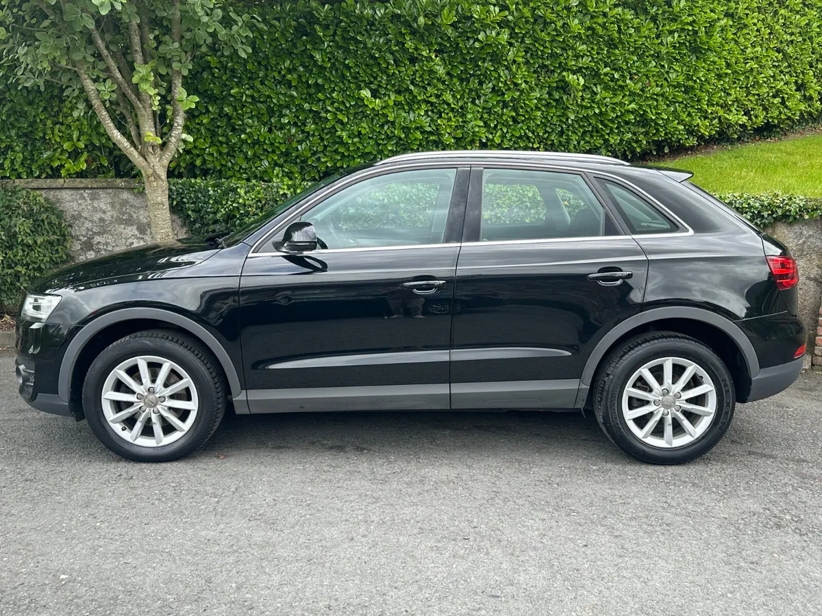Audi Q3 2014 - Image 2