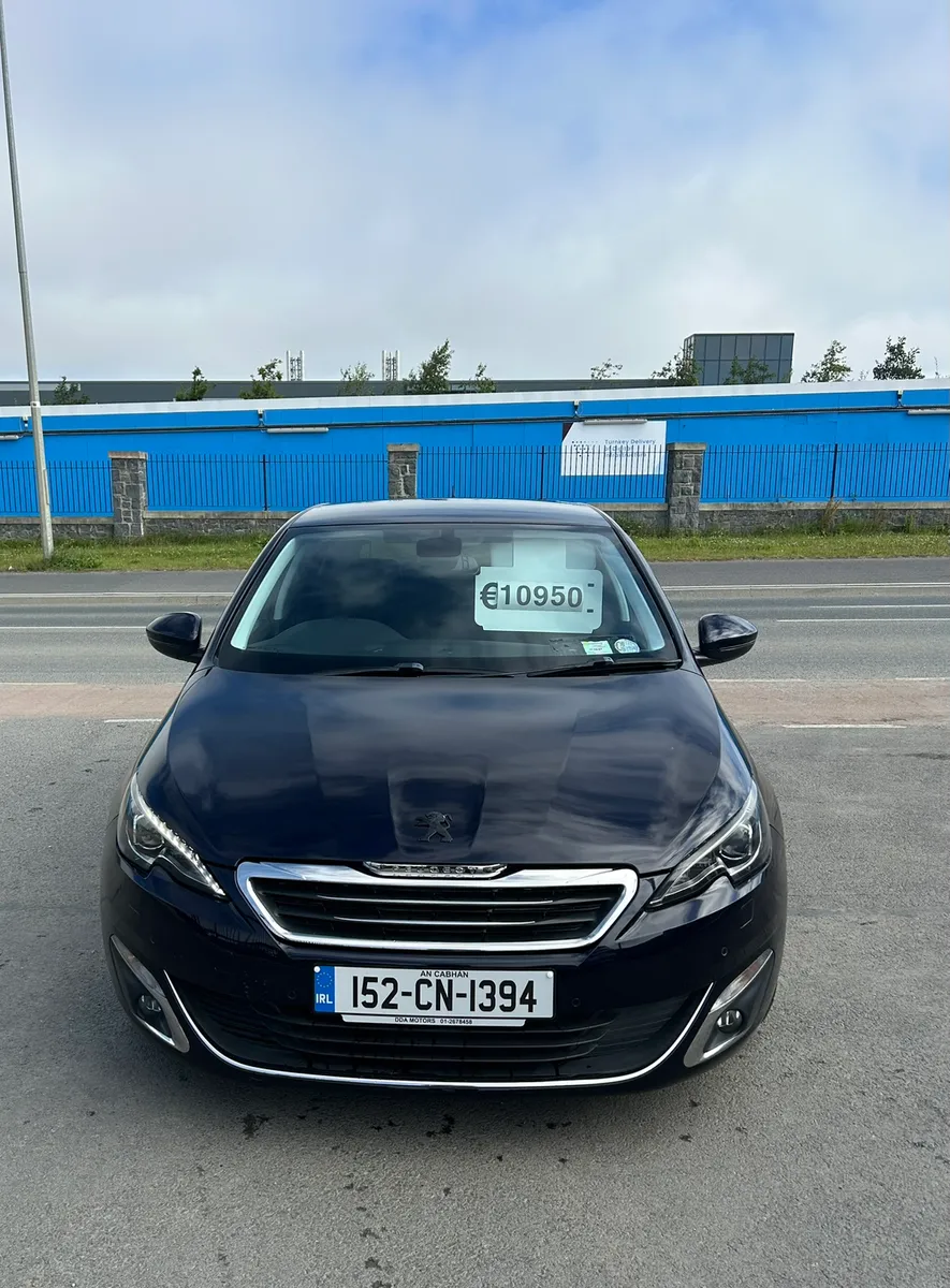 2015 Peugeot 308 1.2 Petrol Auto LOW KMS - Image 2