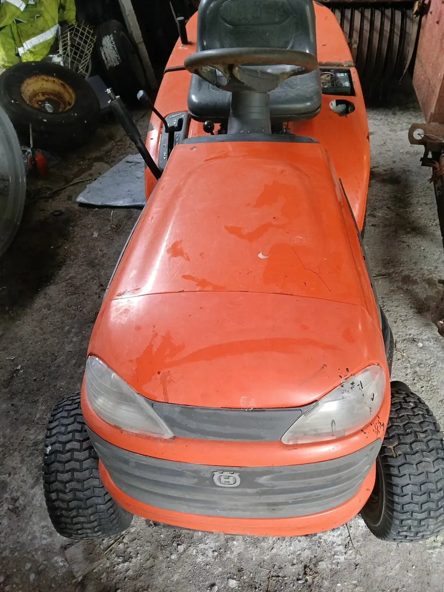 Ride on Lawnmower - Image 1
