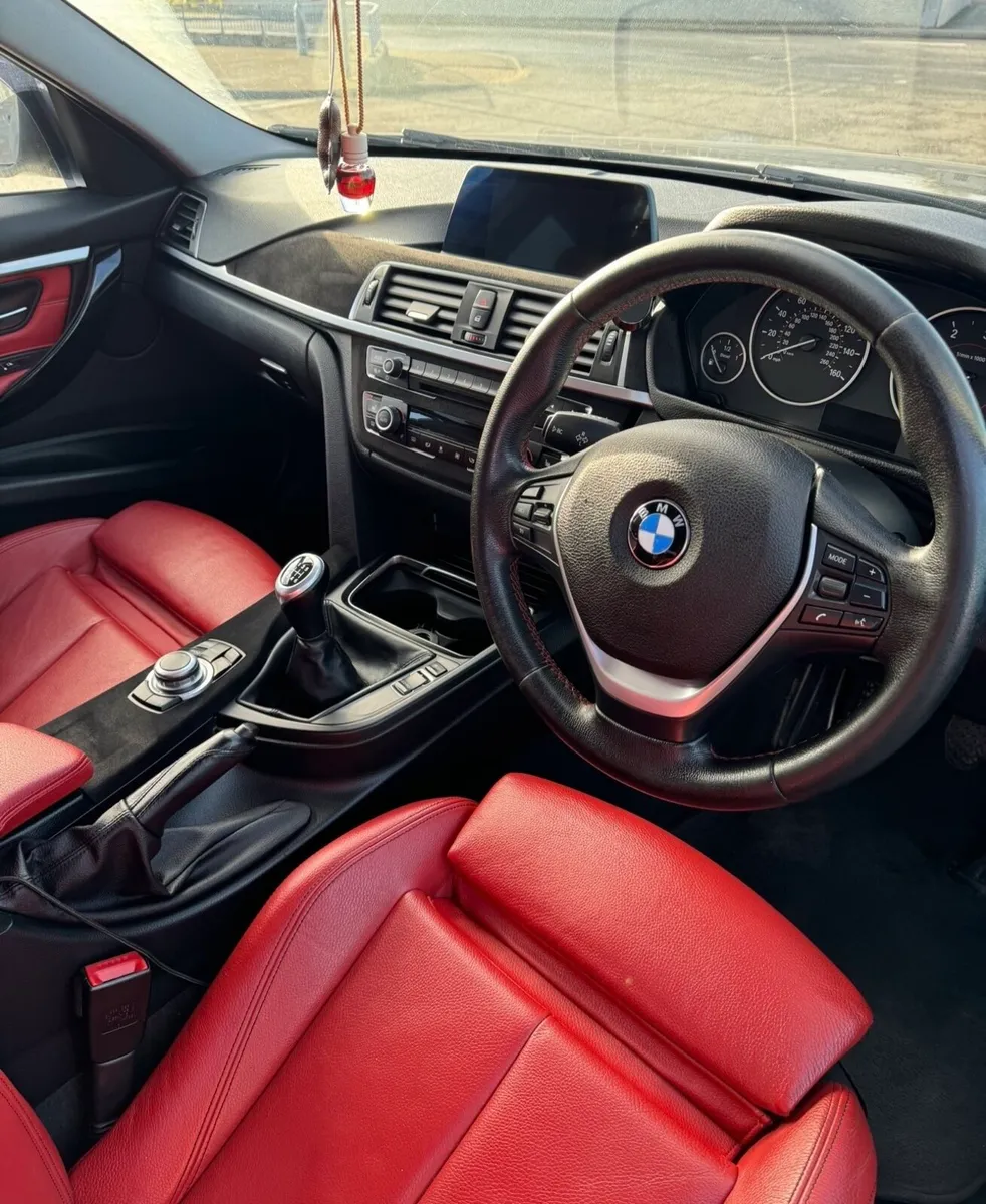 2017 BMW 320D SPORT - Image 2