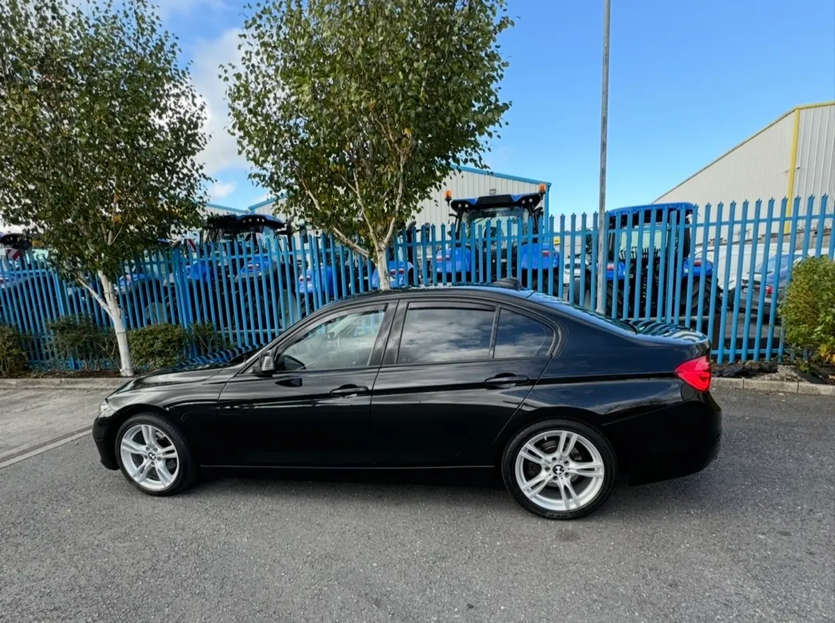 2017 BMW 320D SPORT - Image 1