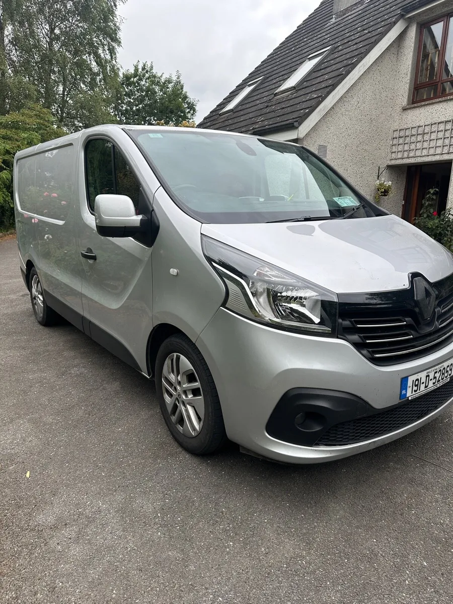 Renault trafic sport SWB *no vat* - Image 2