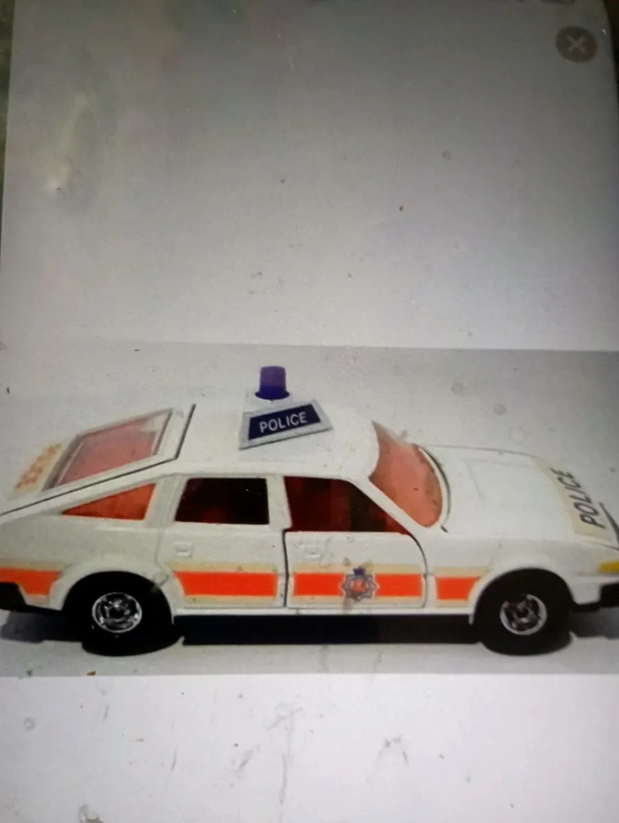 CORGI JUNIOR ROVER 3500 POLICE DIE-CAST MODEL CAR - Image 4