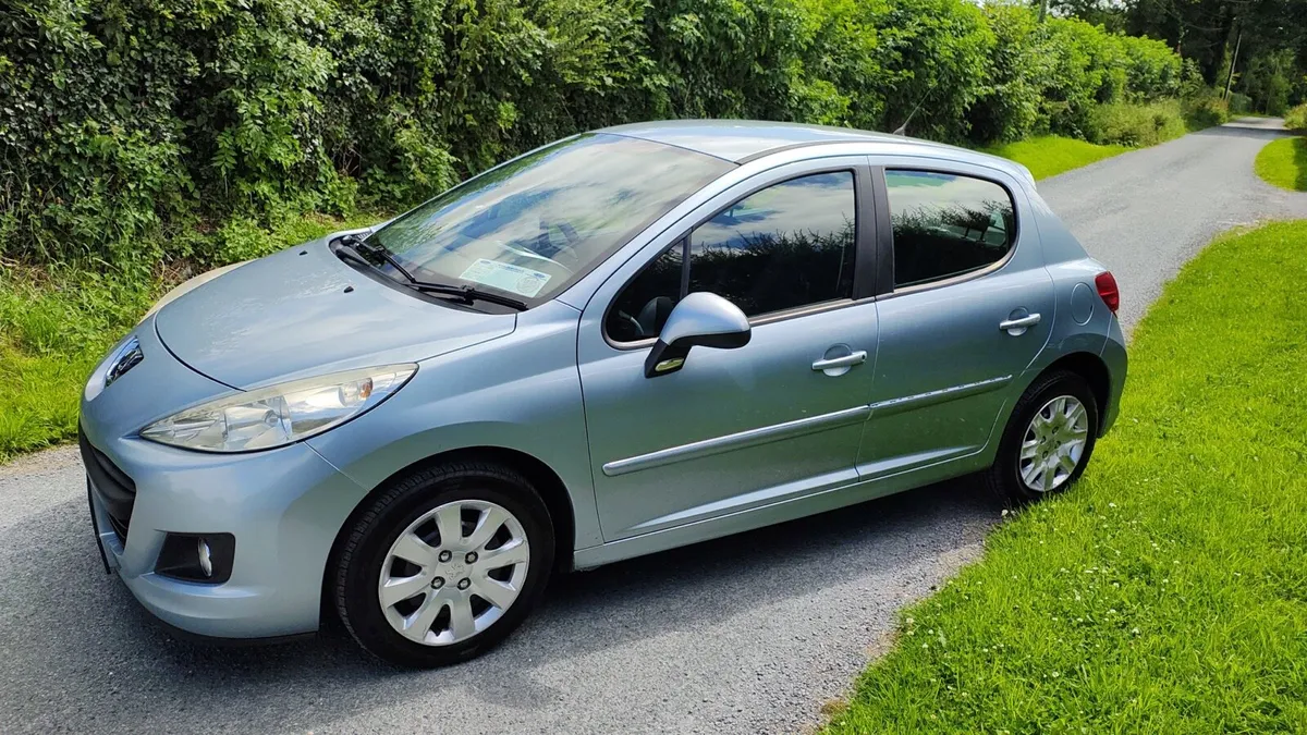 PEUGEOT 207 - Image 2