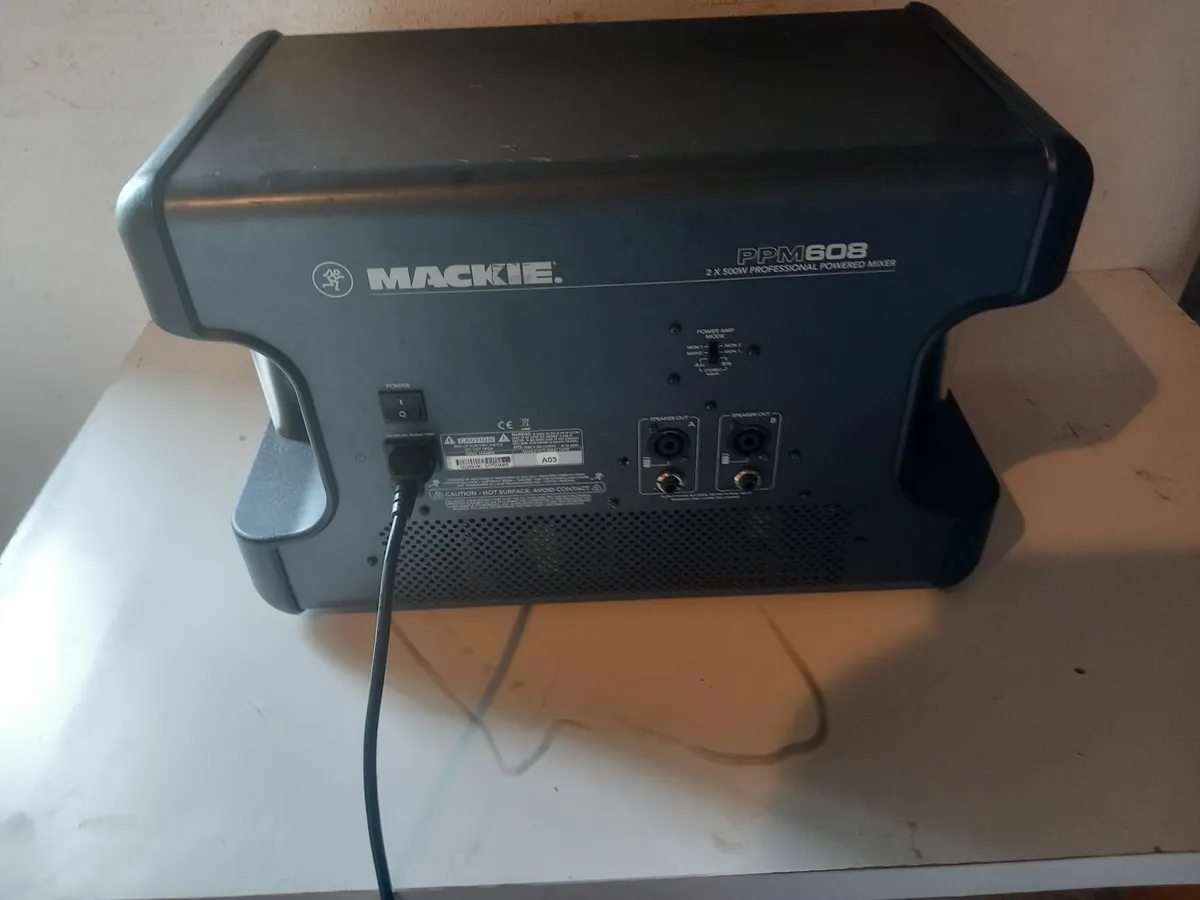 Mackie PPM 608  powered mixer,+ Powered Monitor - Image 3