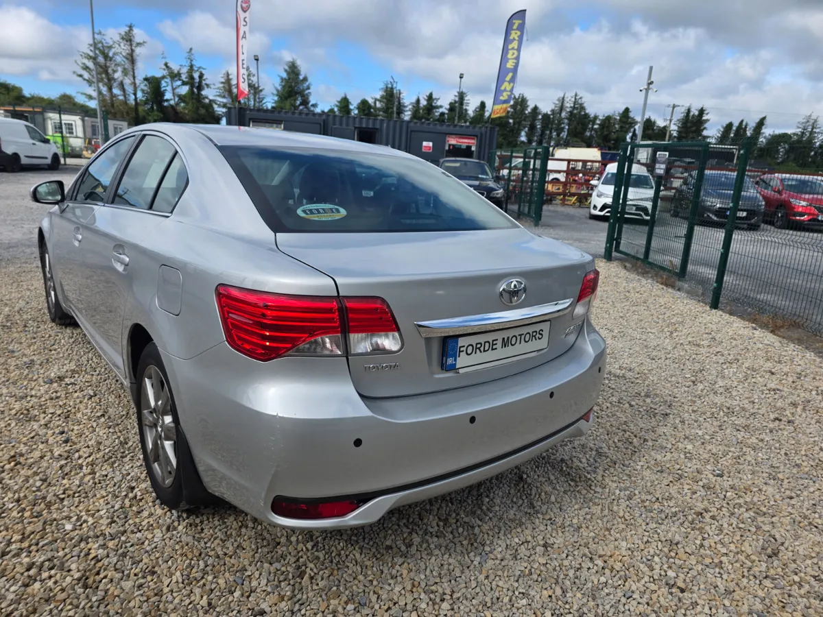 Toyota Avensis 2013 - Image 3