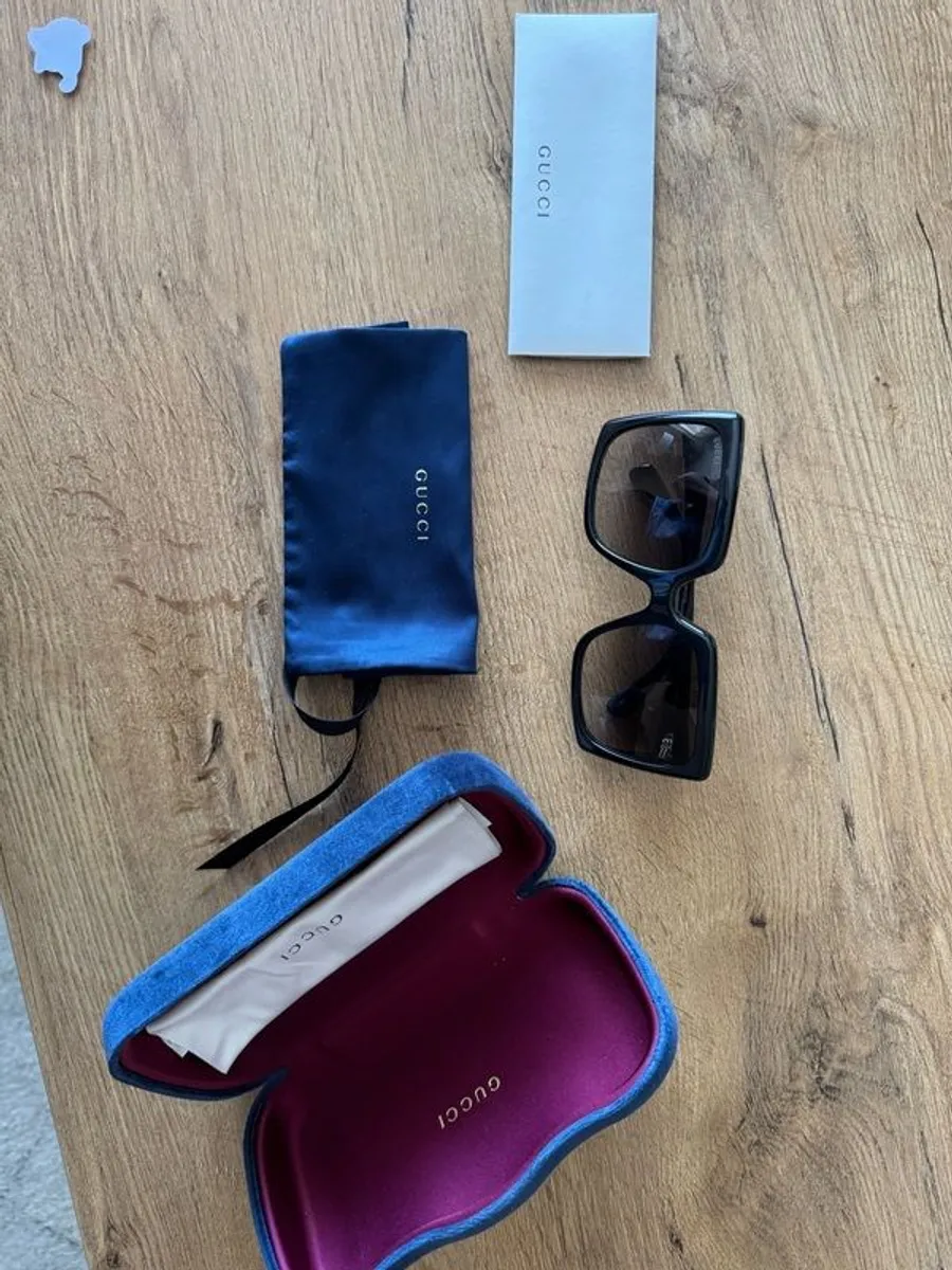 gucci sunglasses - Image 1