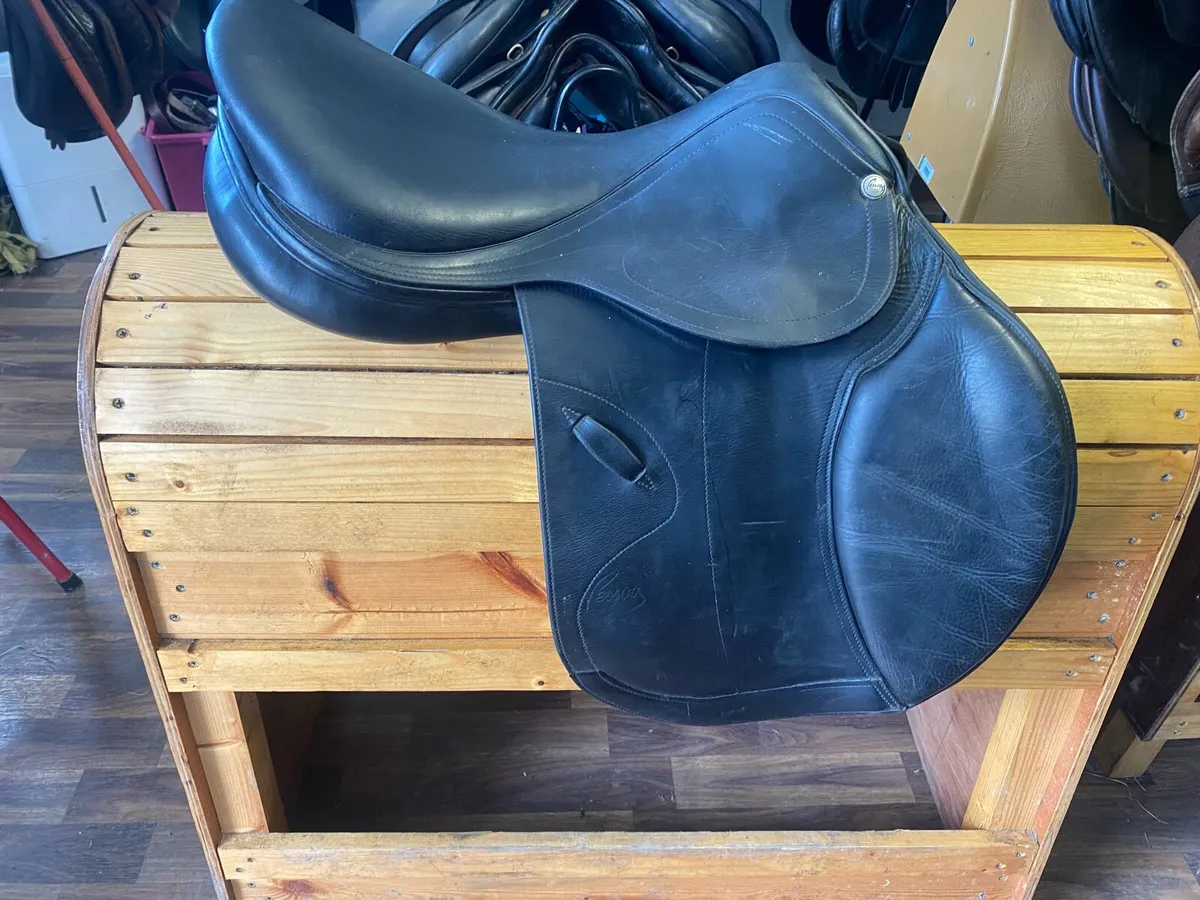 16.5 “ Pessoa black Leather saddle - Image 4