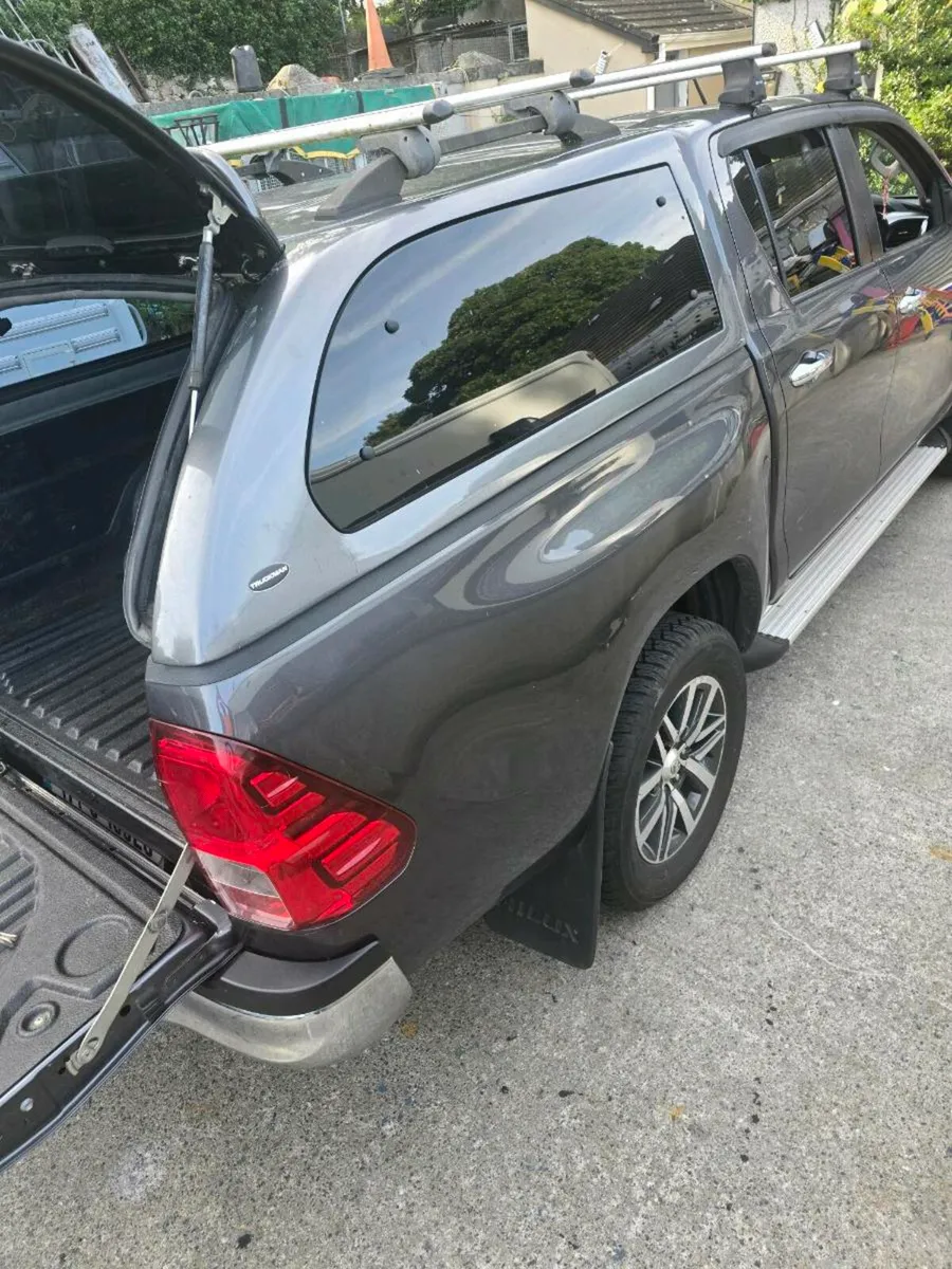 Toyota hilux canopy - Image 1