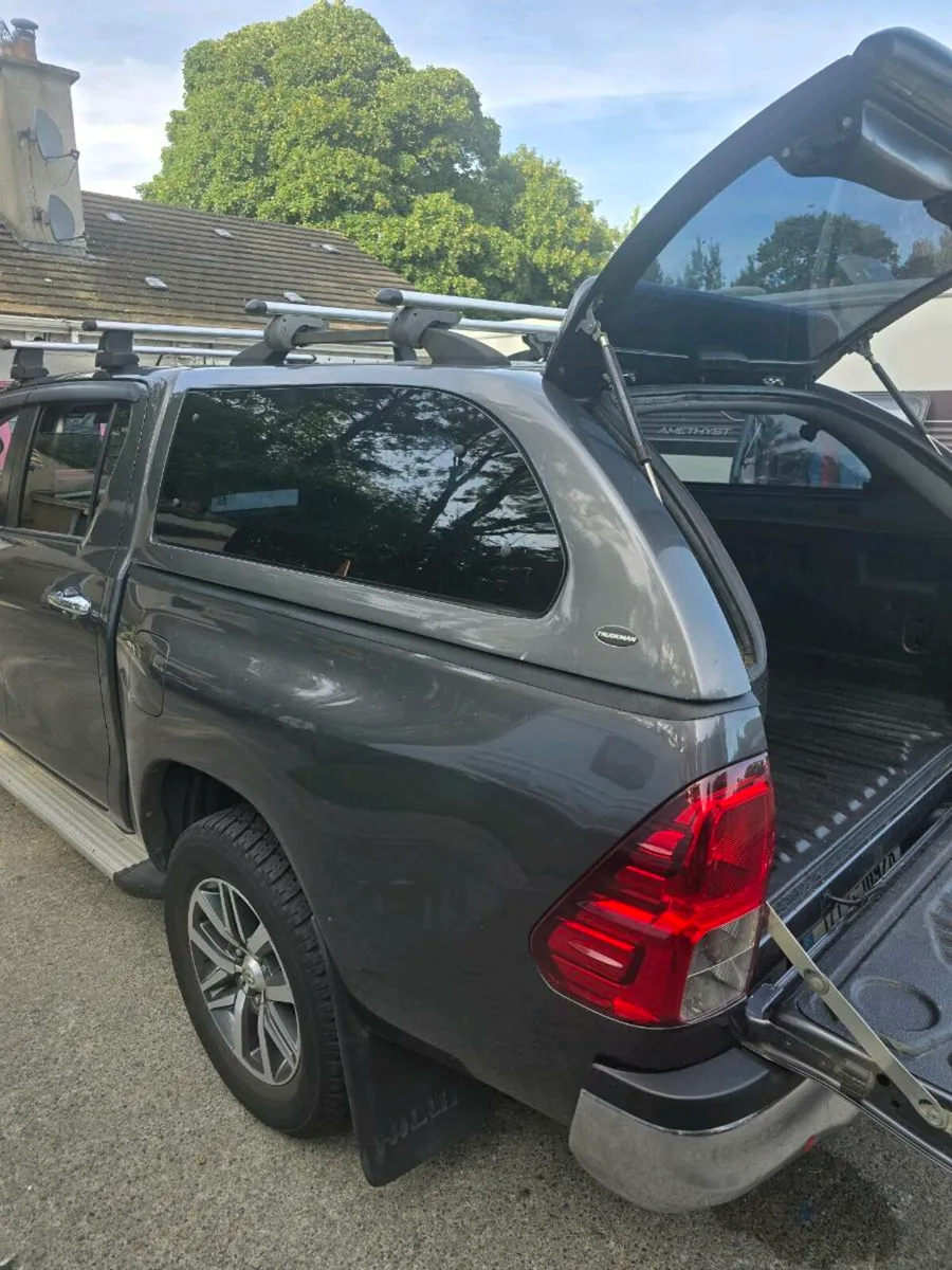 Toyota hilux canopy - Image 3