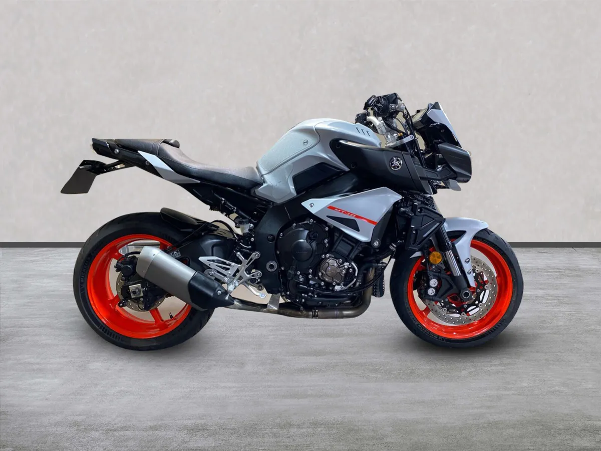 YAMAHA MT -10 with extras, NI Registered - Image 1